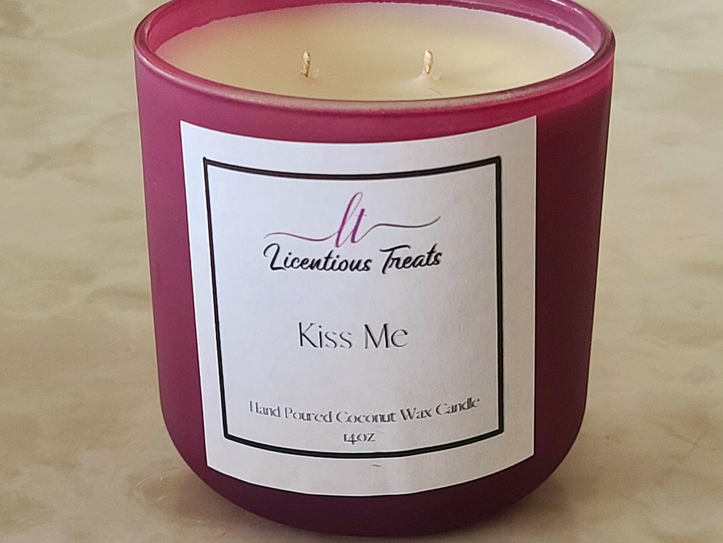 Candles - Kiss Me 14oz - Licentious TreatsCandles - Kiss Me 14oz