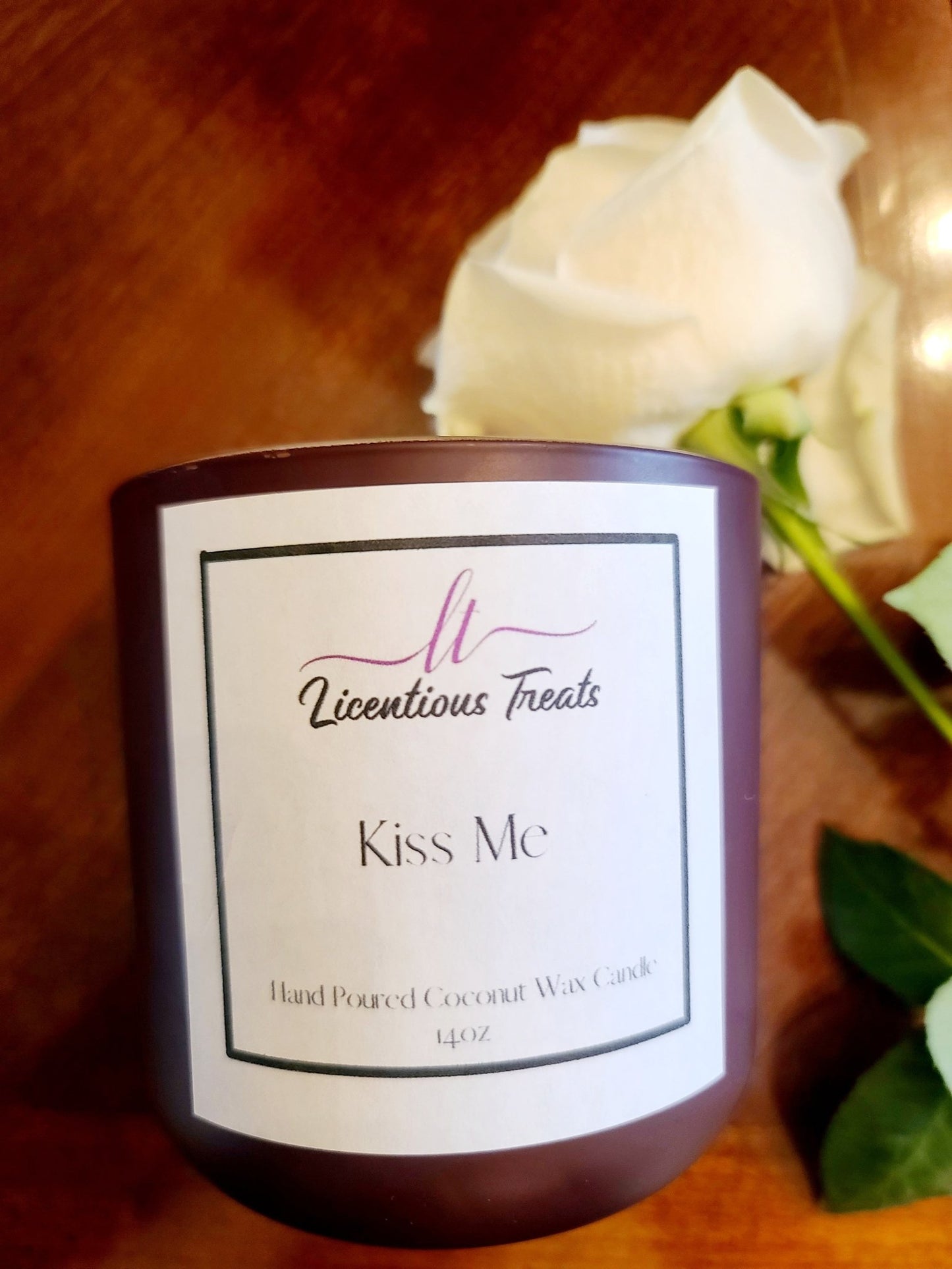 Candles - Kiss Me 14oz - Licentious TreatsCandles - Kiss Me 14oz