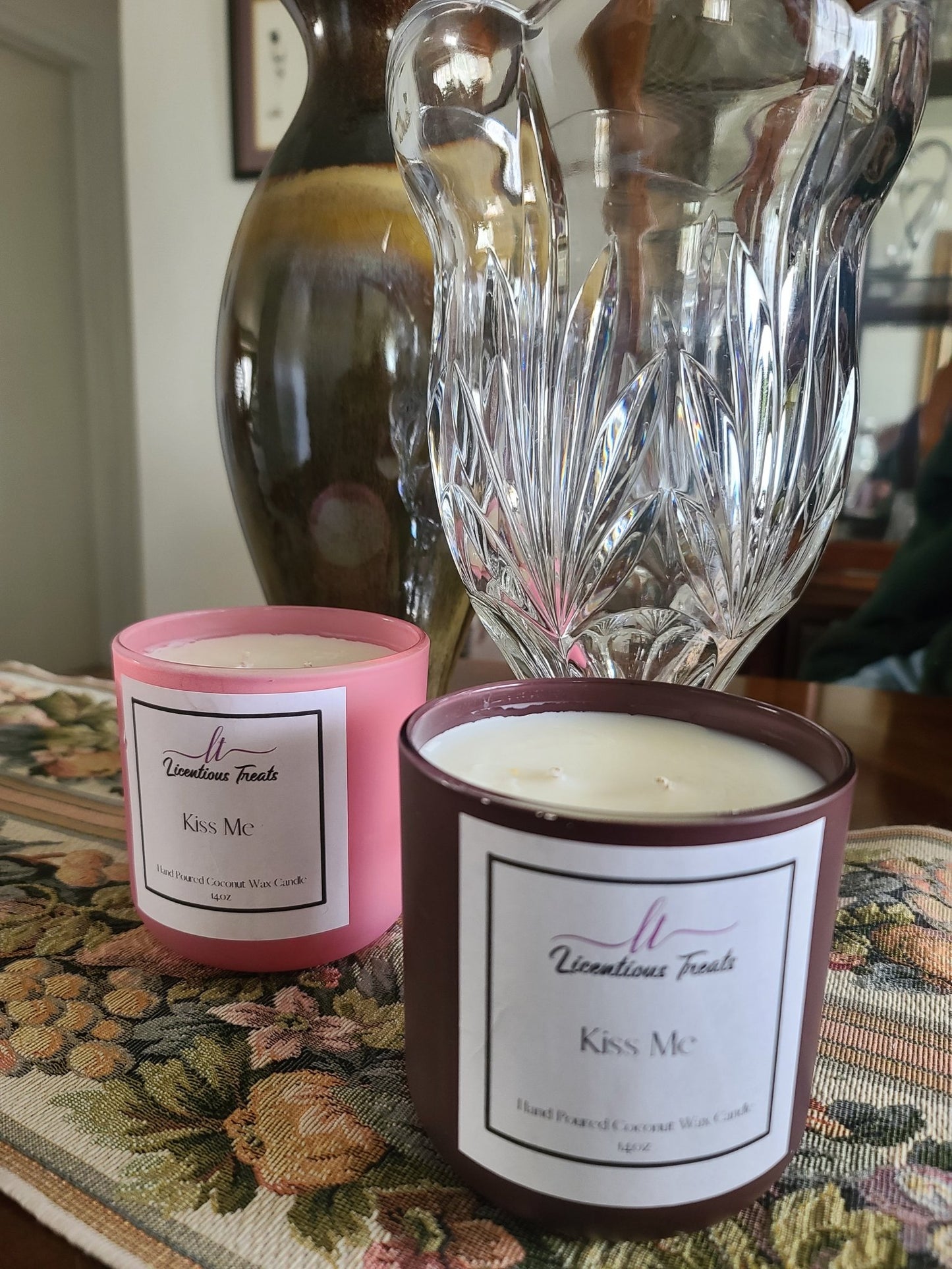 Candles - Kiss Me 14oz - Licentious TreatsCandles - Kiss Me 14oz