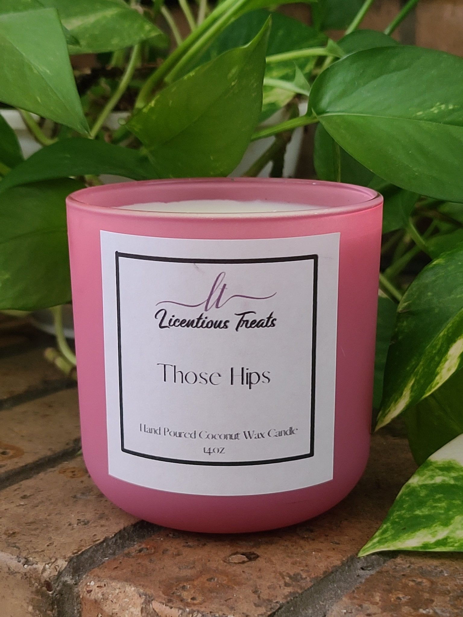 Candles - Those Hips 14oz - Licentious TreatsCandles - Those Hips 14oz