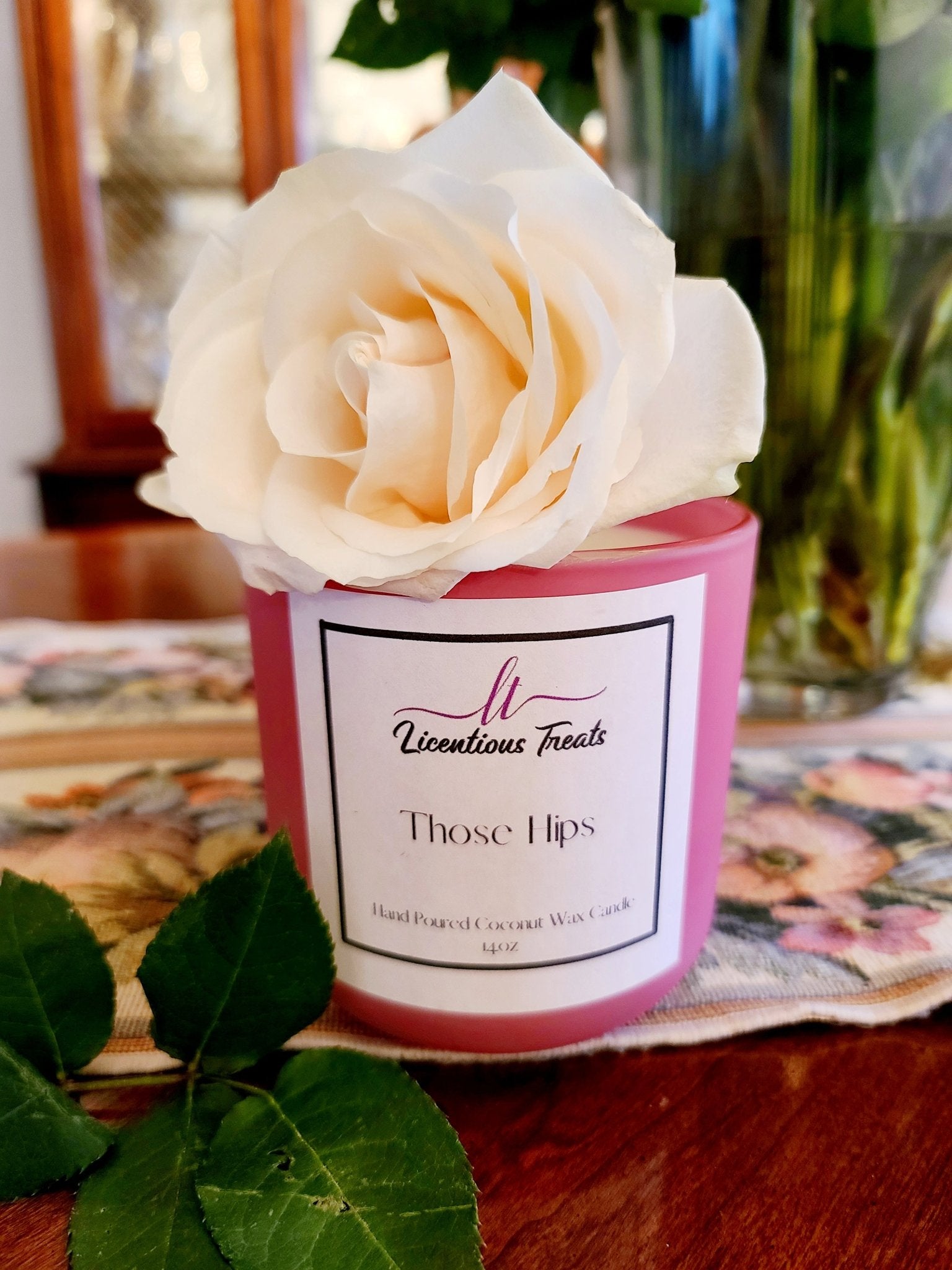 Candles - Those Hips 14oz - Licentious TreatsCandles - Those Hips 14oz